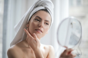 Top 5 Secrets to Look Younger and Beautiful: A Guide to Timeless Beauty